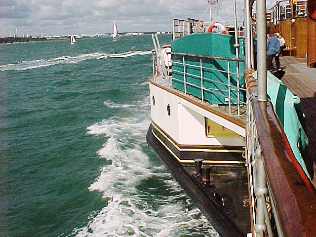 PS Waverley - starboard sponson